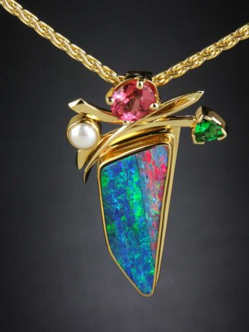 3-gem iridescent necklace